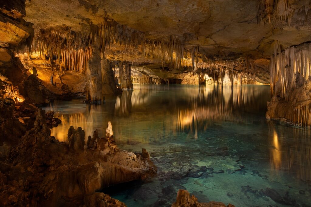 Cuevas del Drach