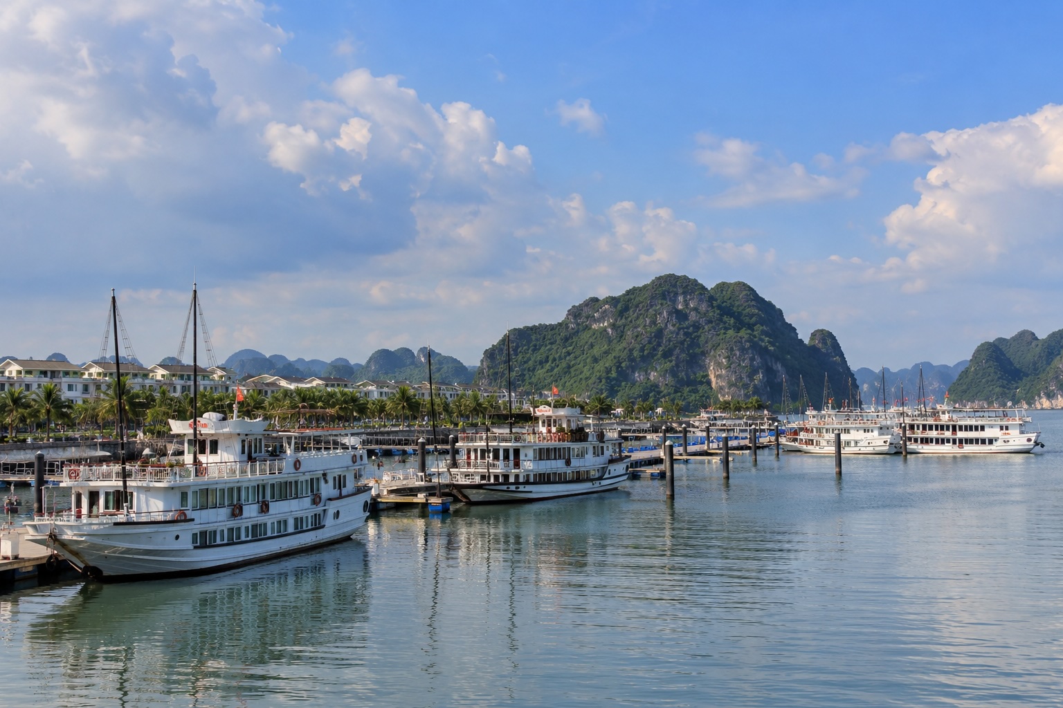 Port Tuan Chau