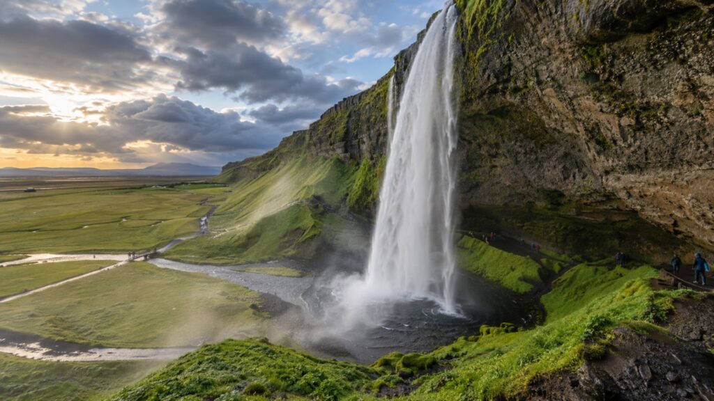 Wodospad Seljalandsfoss